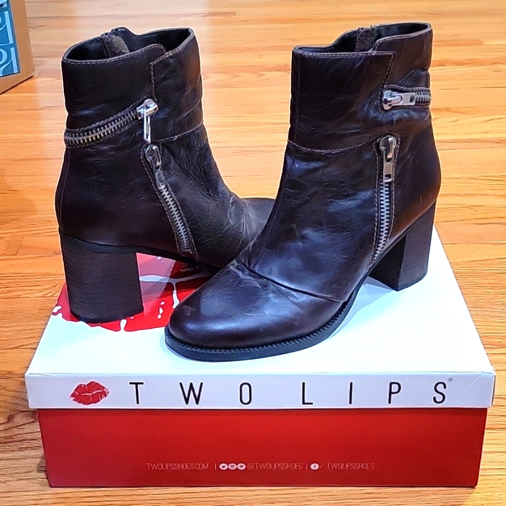 Two Lips Dean Leather Zipper Booties